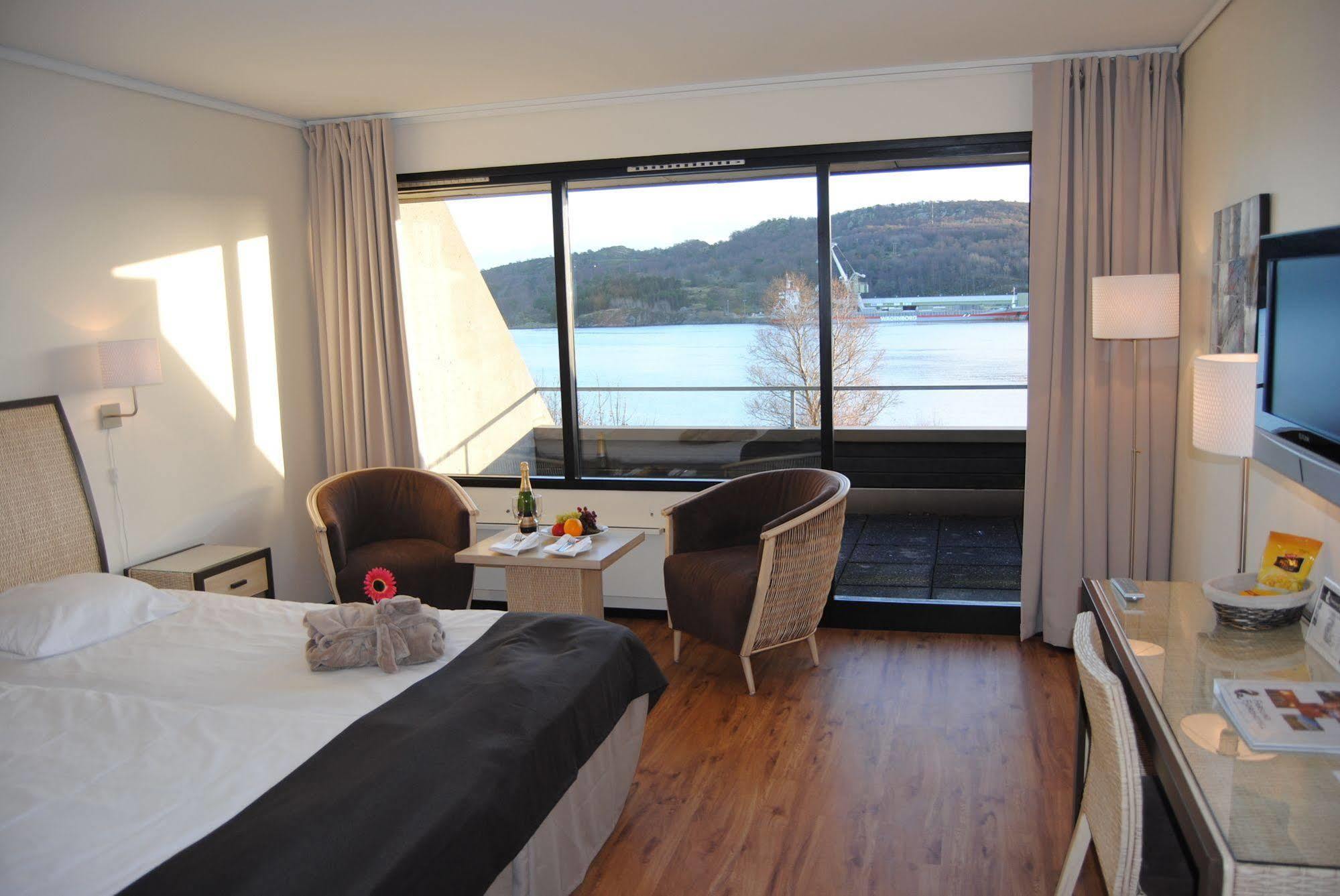 Farsund Fjordhotel ภายนอก รูปภาพ